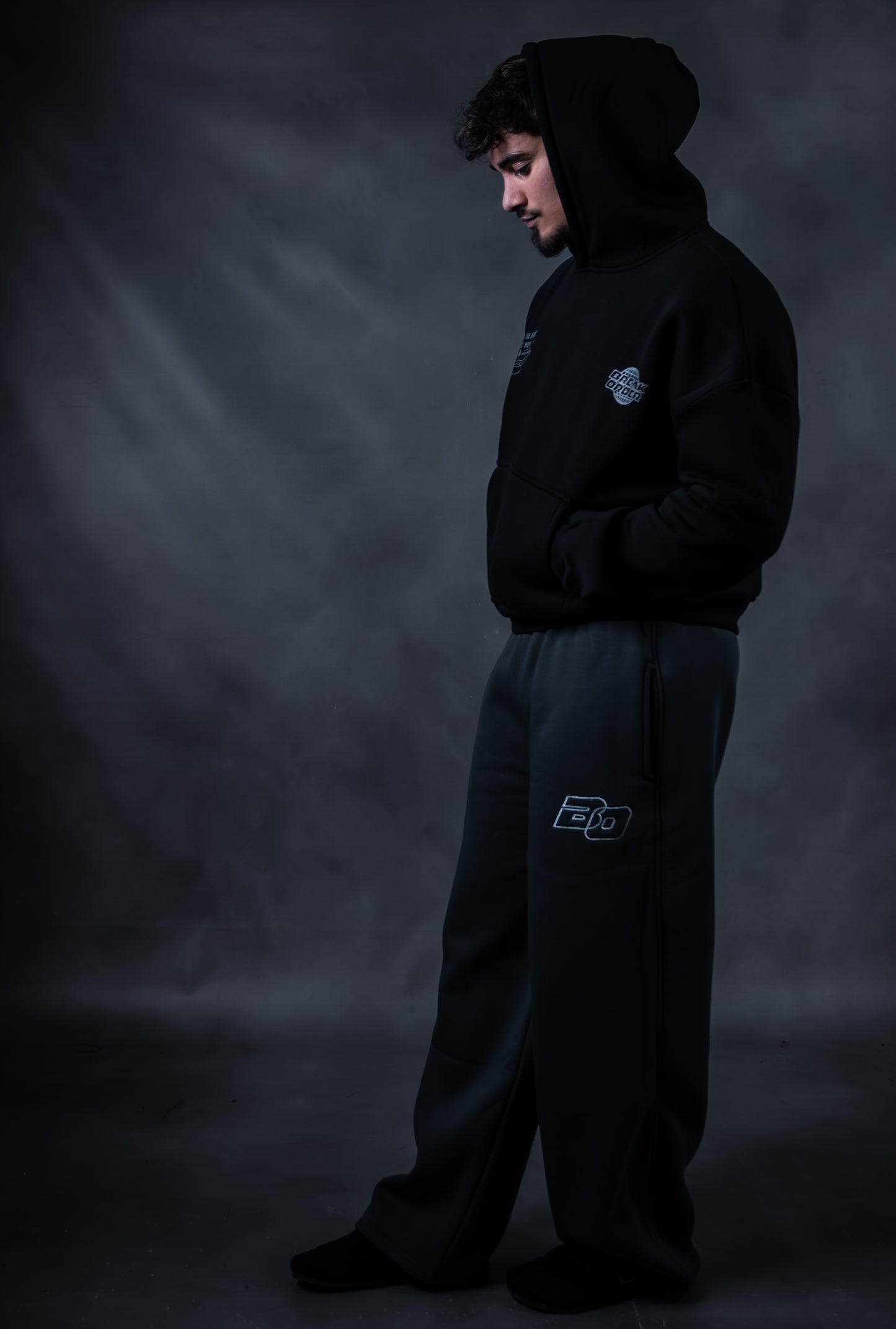 BREAKORDER BLACK HODDIE