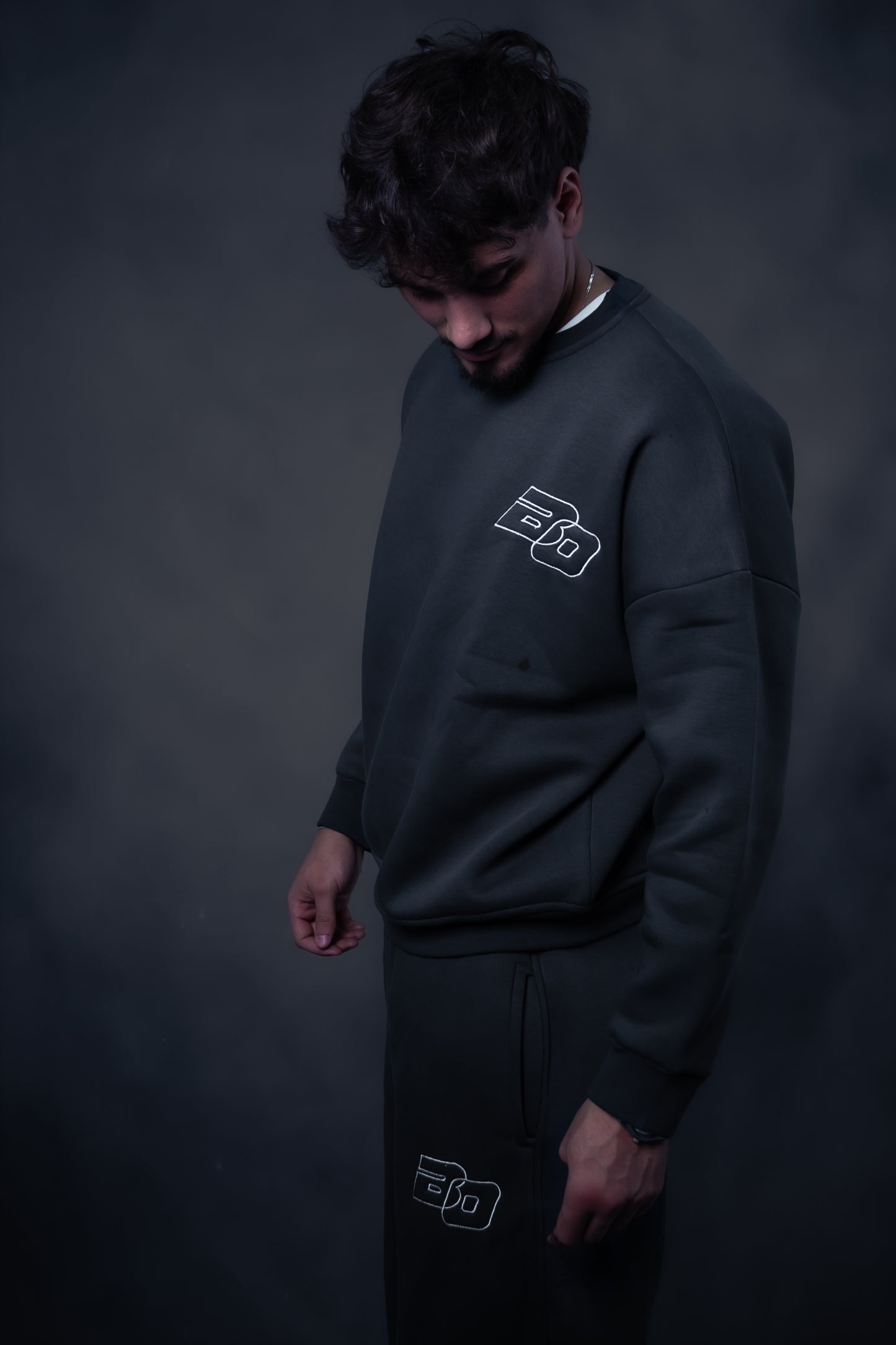 BREAKORDER IRON CREWNECK