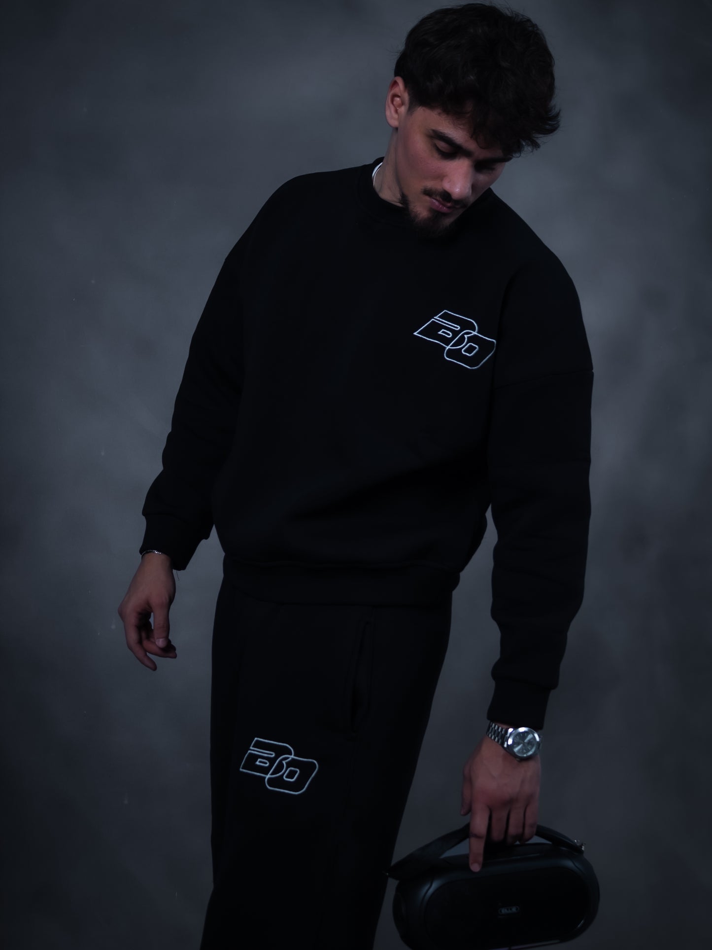 BREAKORDER BLACK CREWNECK