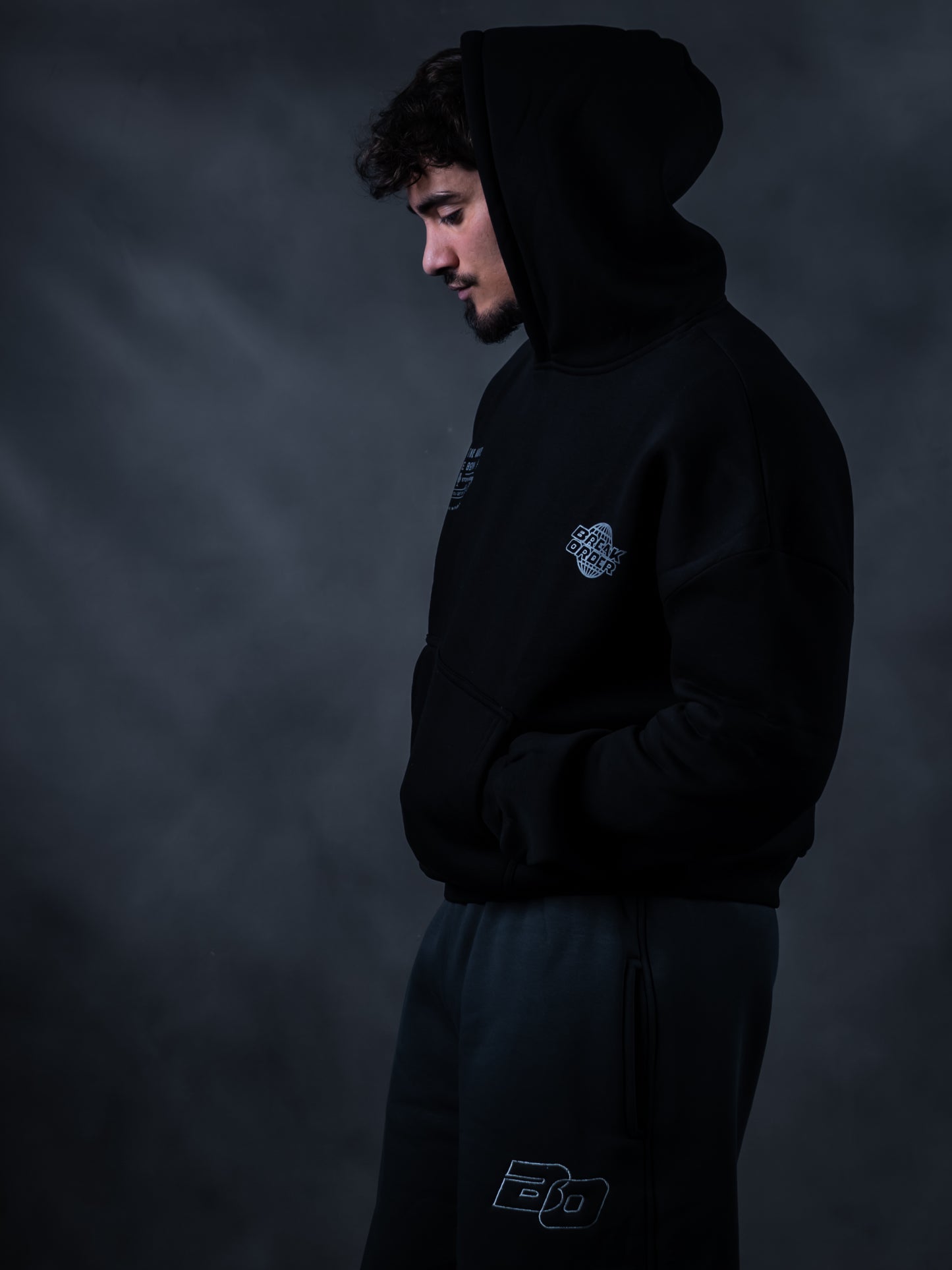 BREAKORDER BLACK HODDIE